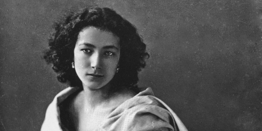 Sarah bernhardt by felix nadar 2 1600